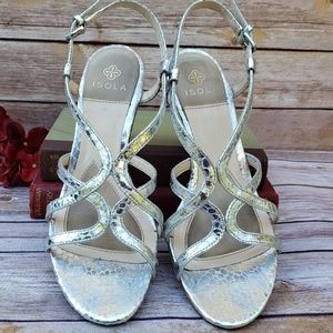 Isola 8 SIiver Snakeskin Look Strappy Sandals EUC